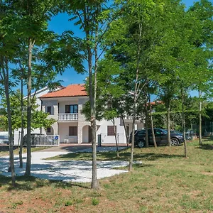 Vienna Zambratija (Istria)